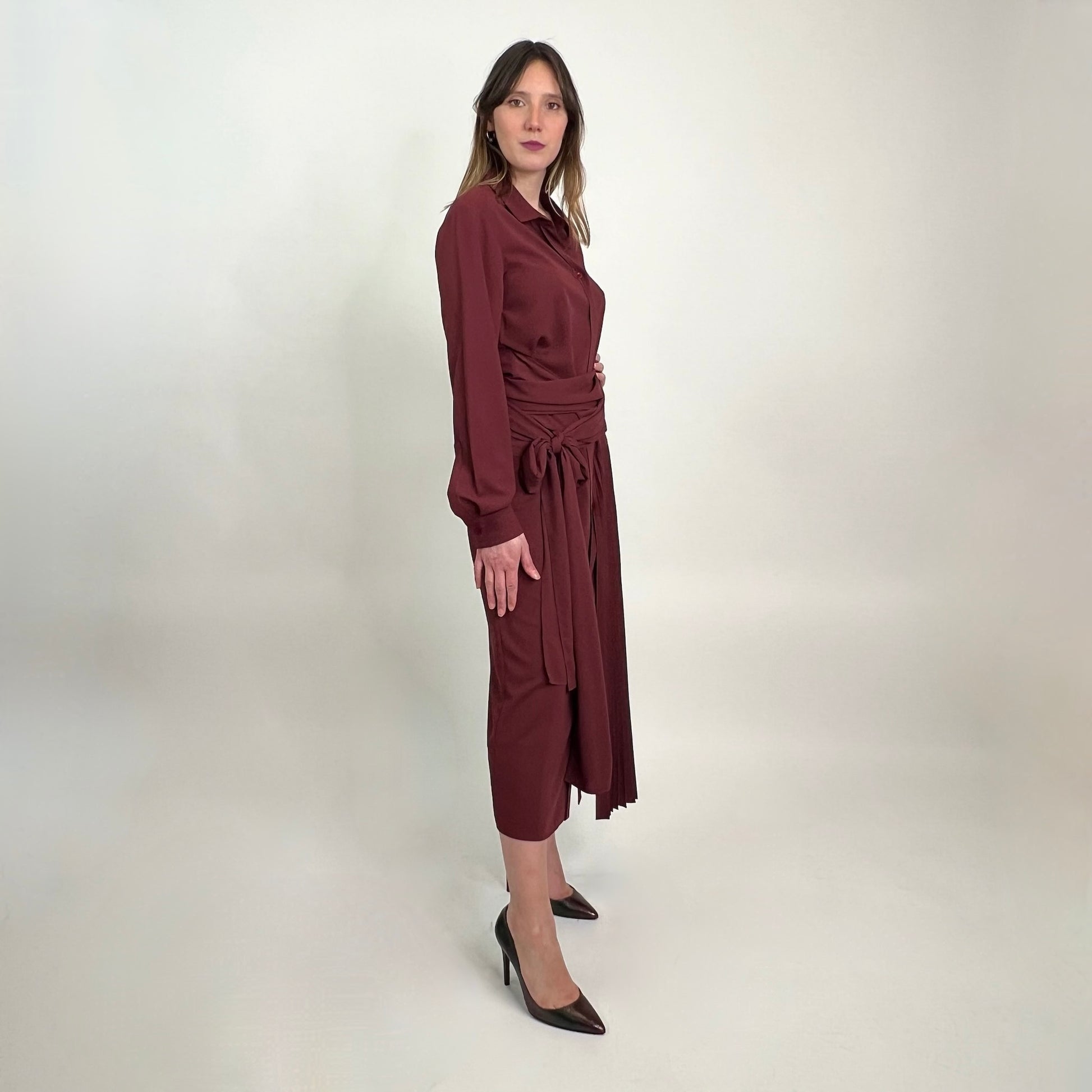 BOSS Abito lungo borgogna dettagli plissè