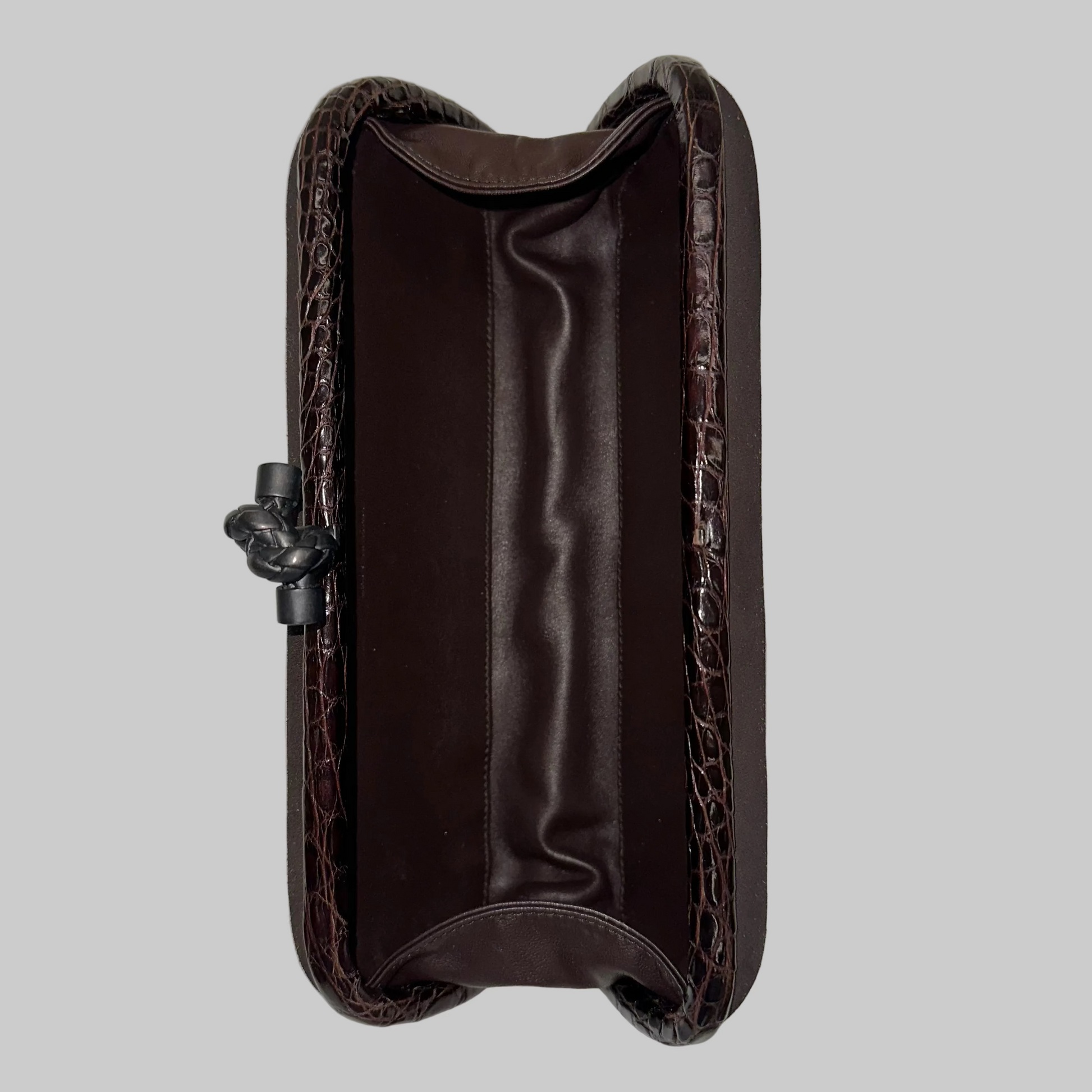 BOTTEGA VENETA Borsa pochette "Knot" in tessuto marrone con inserti cocco