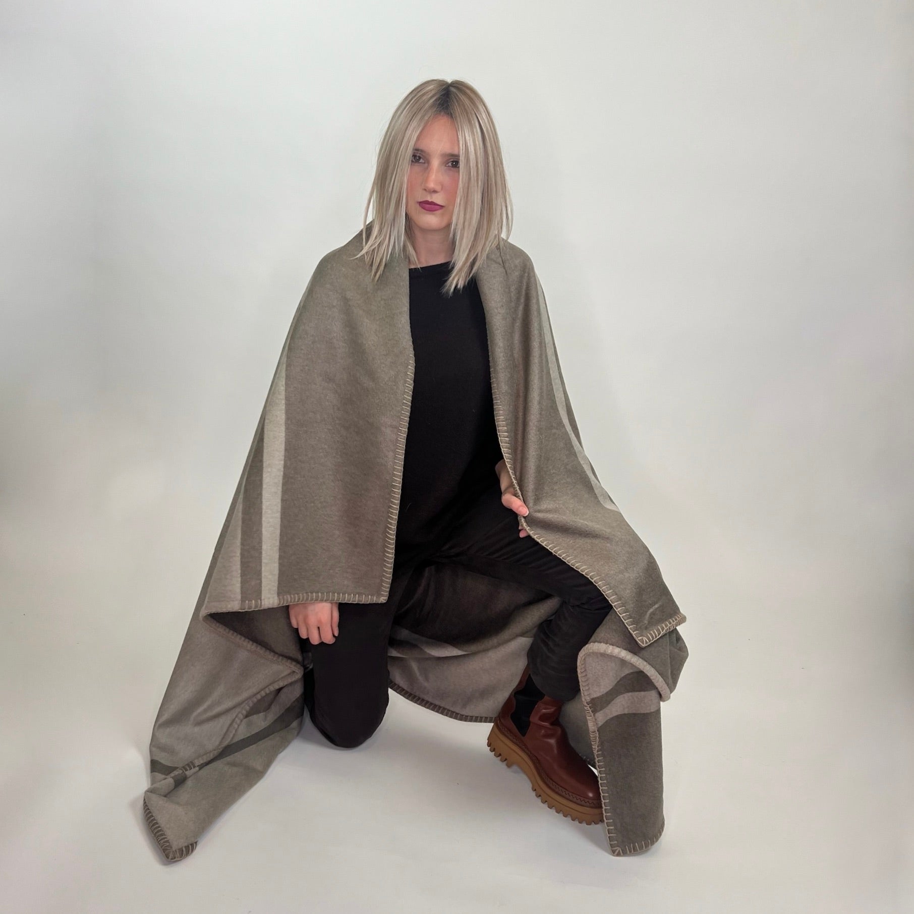 BRUNELLO CUCINELLI Plaid in cashmere tortora