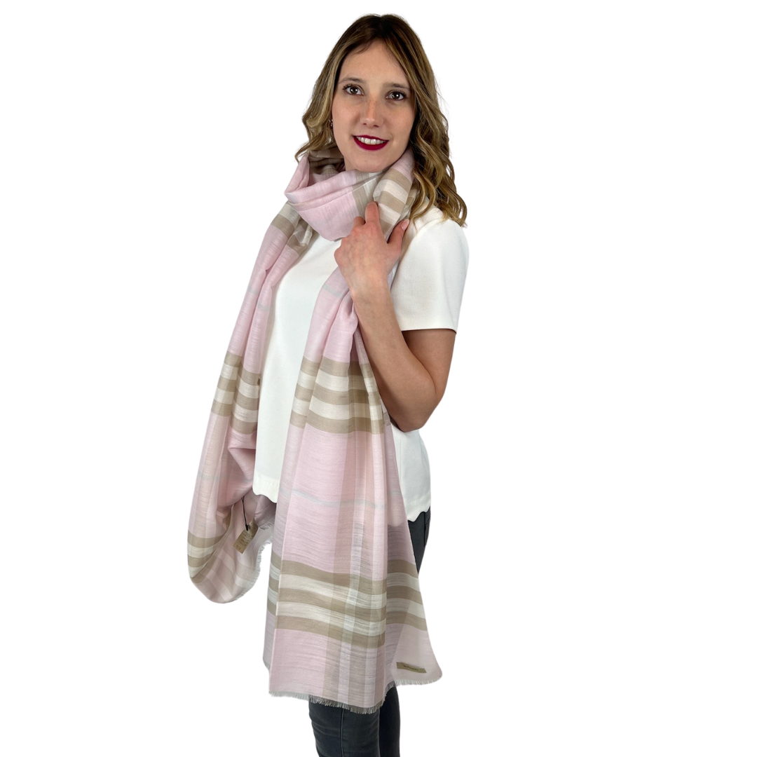 BURBERRY Sciarpa in check rosa in garza di seta e lana 
