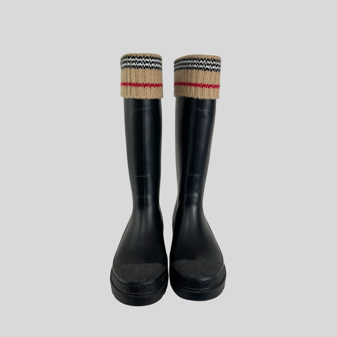 BURBERRY Stivale in gomma con bordo in lana