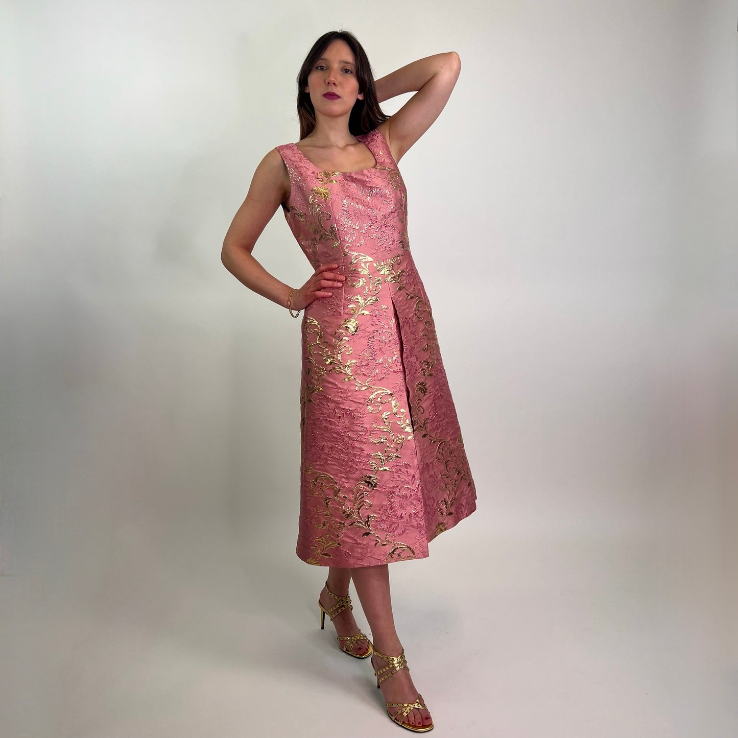 DOLCE & GABBANA Abito damascato rosa e oro