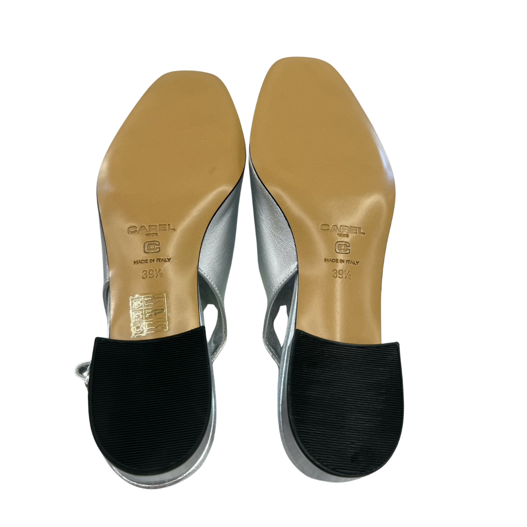 CAREL Paris Scarpa slingback in pelle argento