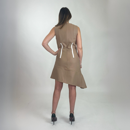 CARVEN Abito beige con inserti in cannetè bianco
