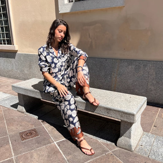 WEEKEND MAX MARA Completo in seta fiorato blu e bianco