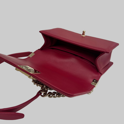 CHANEL Borsa Boy Medium rosso lampone