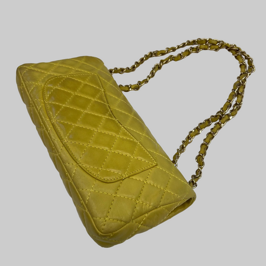 CHANEL Borsa in pelle agnello giallo lime "Timeless"