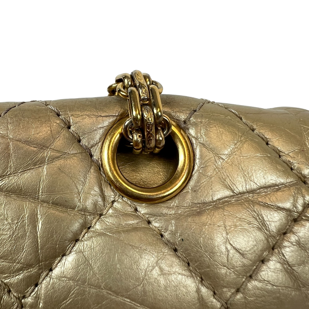 CHANEL Borsa in pelle invecchiata dorata