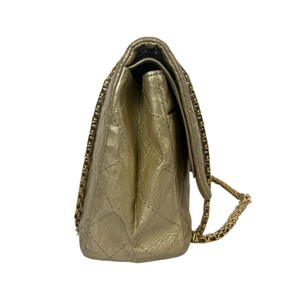 CHANEL Borsa in pelle invecchiata dorata