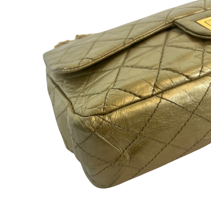 CHANEL Borsa in pelle invecchiata dorata