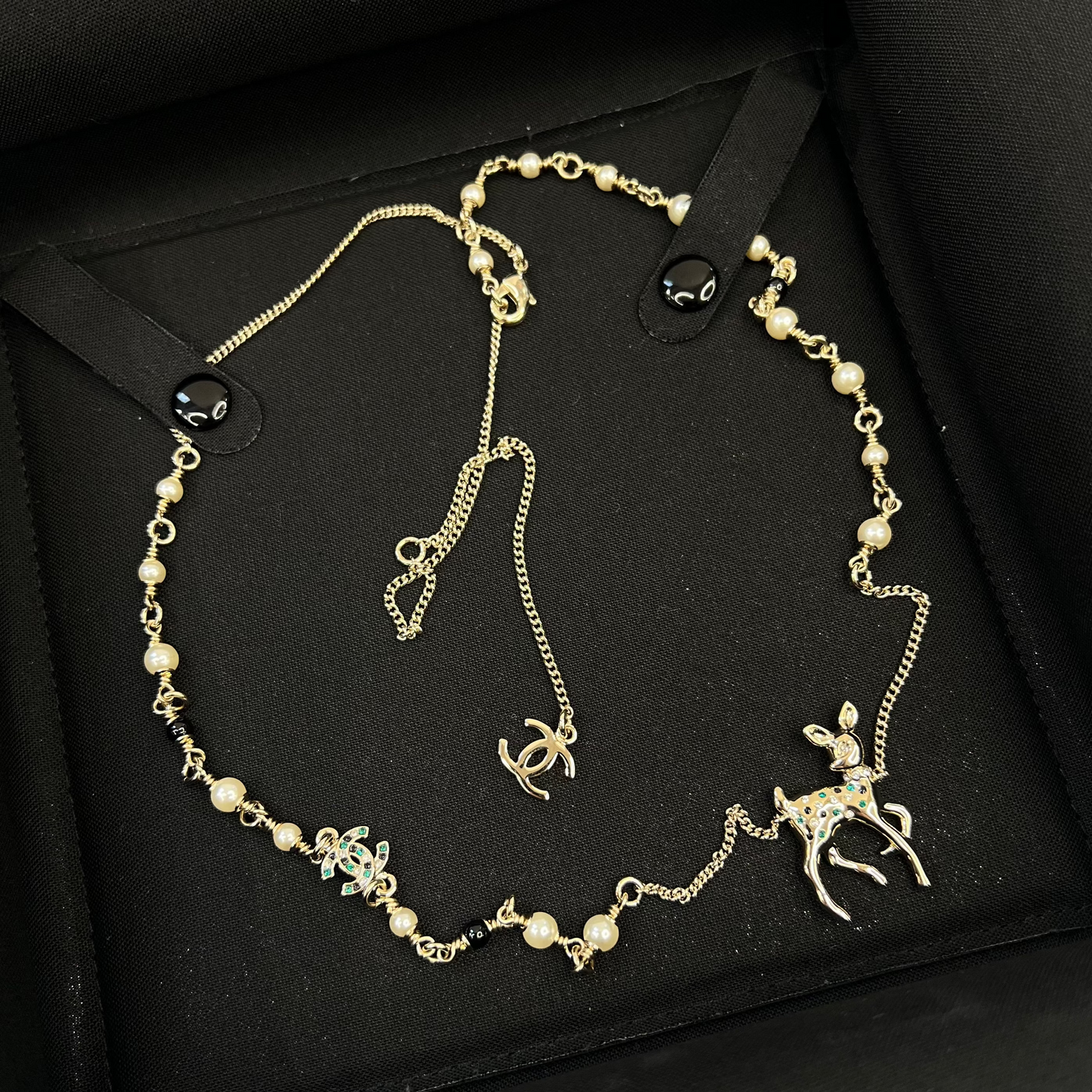 CHANEL Collana sottile dorata