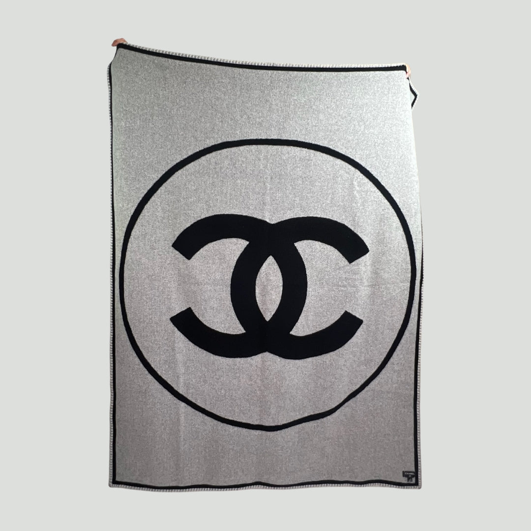 CHANEL Coperta plaid in lana grigia 3