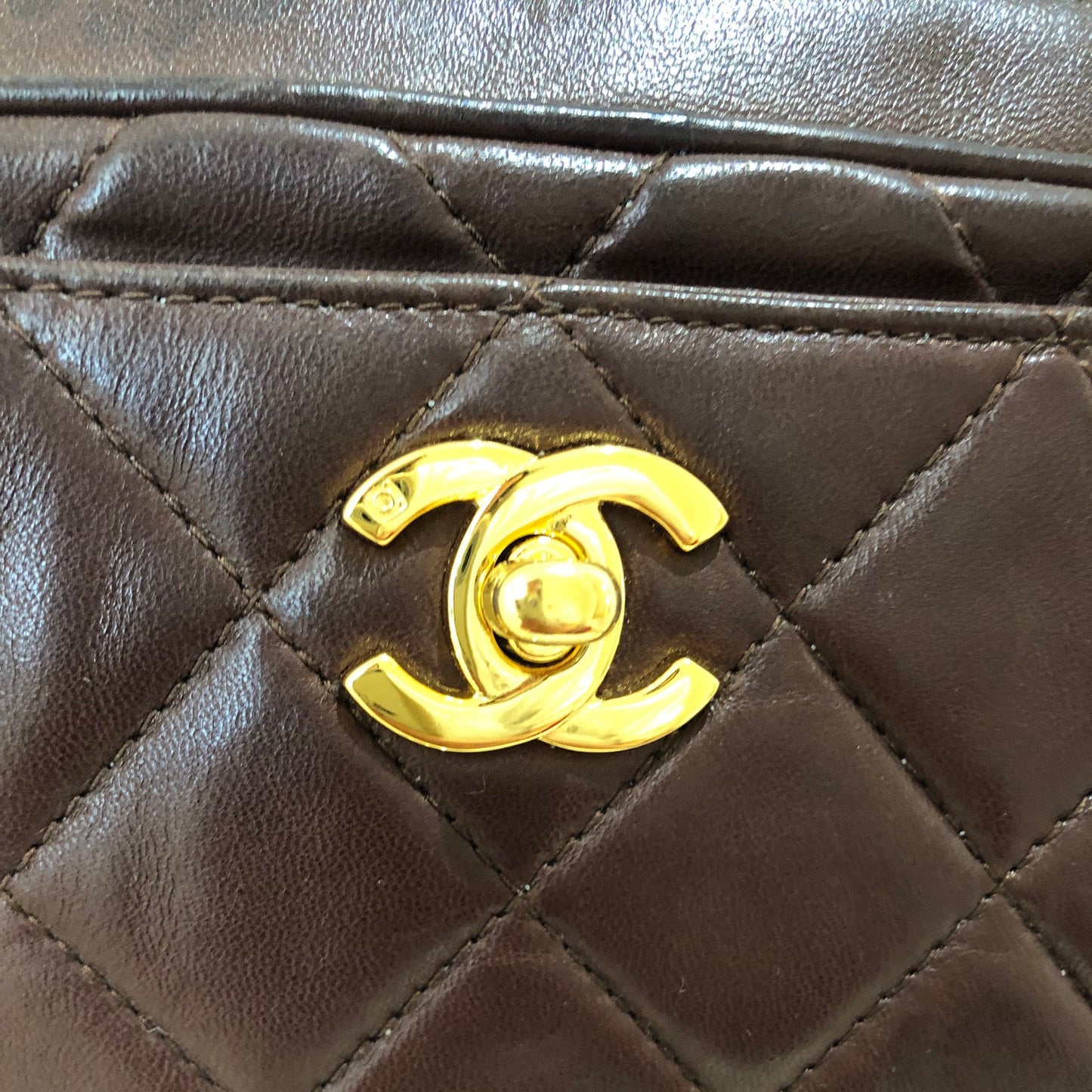 CHANEL Vintage Camera Bag marrone