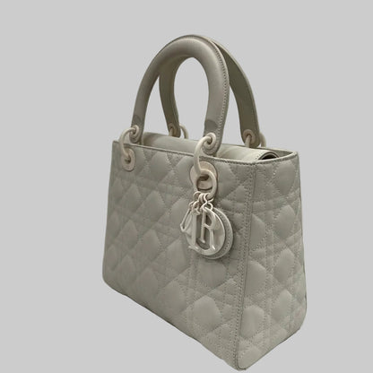 CHRISTIAN DIOR Borsa Lady Dior media bianco latte ultra opaca 