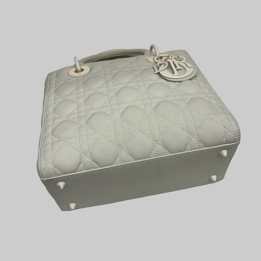 CHRISTIAN DIOR Borsa Lady Dior media bianco latte ultra opaca 