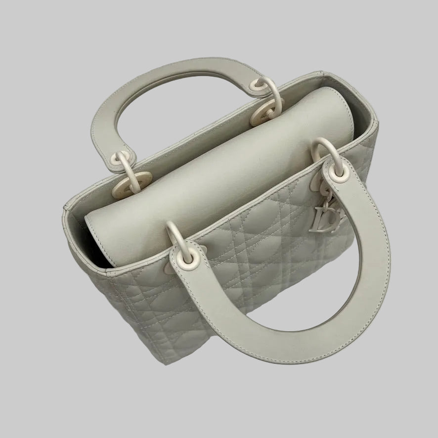 CHRISTIAN DIOR Borsa Lady Dior media bianco latte ultra opaca 