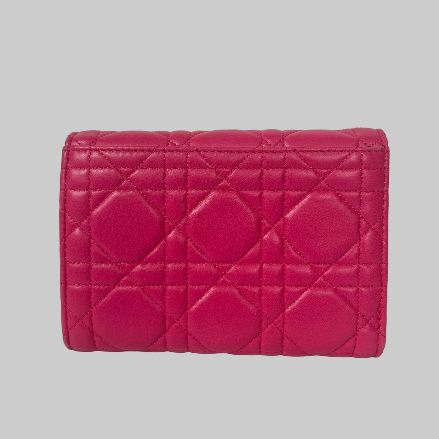 CHRISTIAN DIOR Portafoglio in pelle d'agnello Cannage fucsia