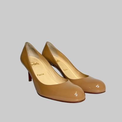 CHRISTIAN LOUBOUTIN Scarpe decolletè in vernice nude