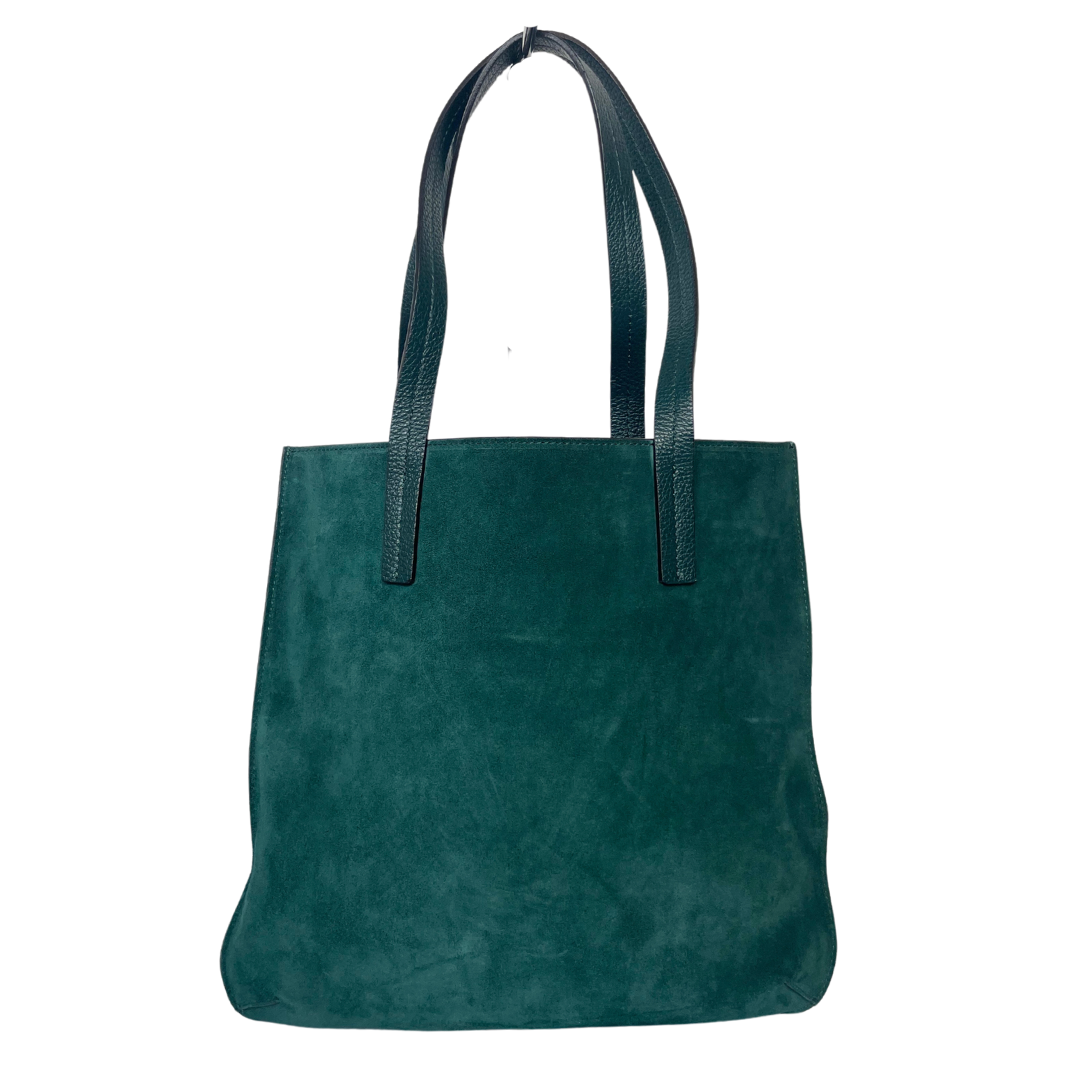  Borsa shopping verticale in pelle scamosciata verdone con due manici lunghi.  Misure: altezza 34 cm, lunghezza 36.