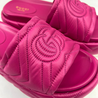 GUCCI Ciabattina Angelina in tessuto fucsia con logo