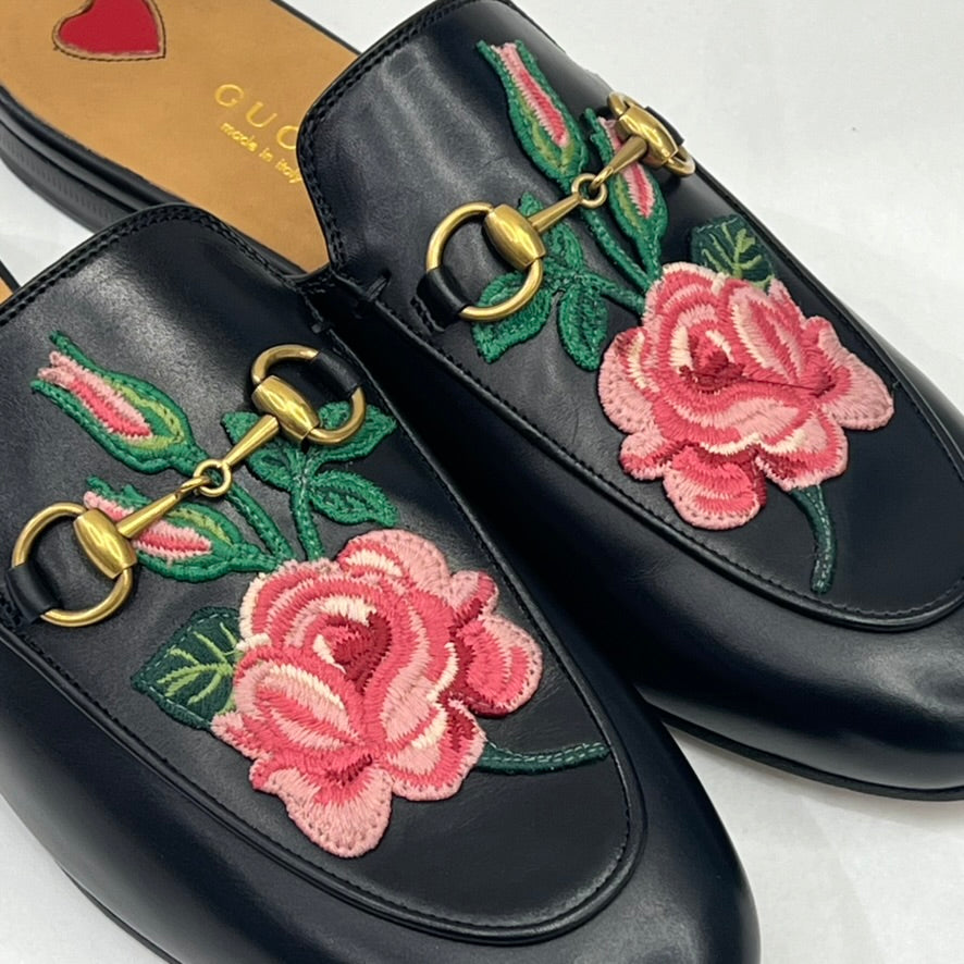 GUCCI Scarpe Slipper Princetown Floral Mules nero con rose rosa