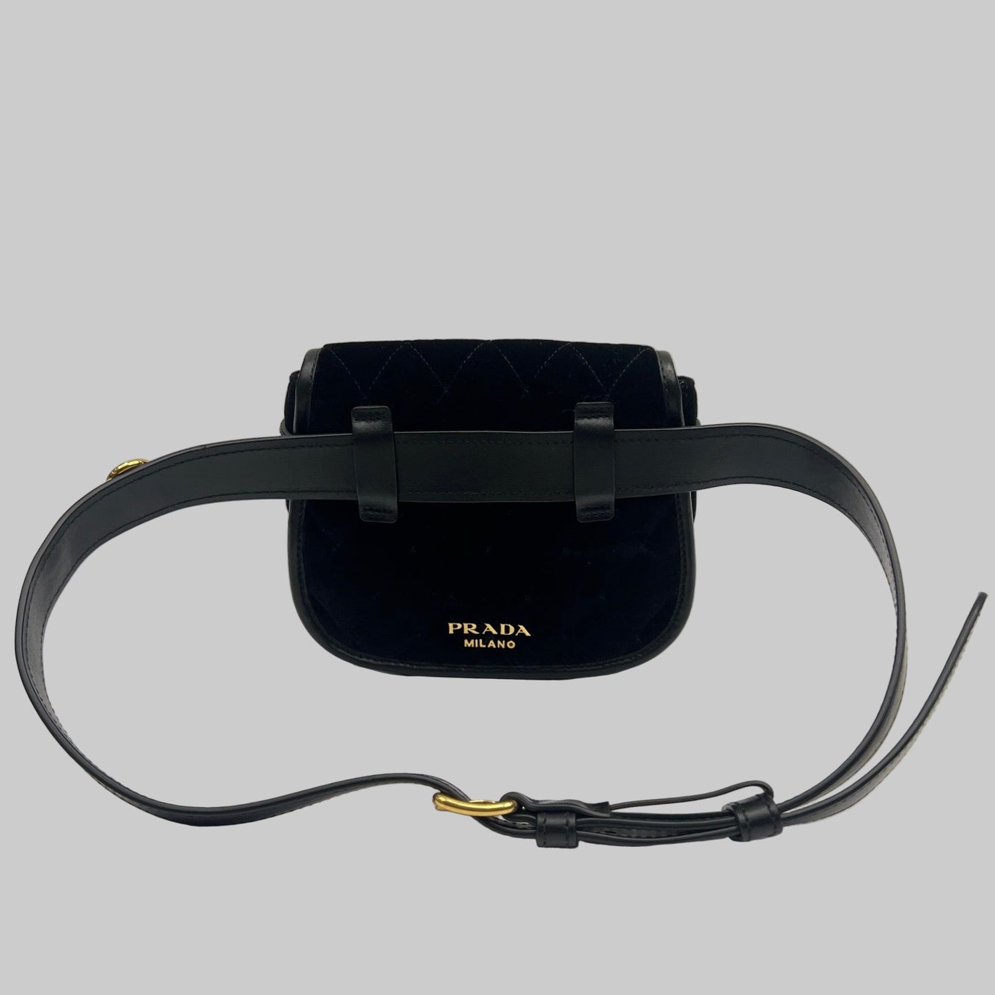 PRADA Borsa marsupio in velluto rasato matelassè nero