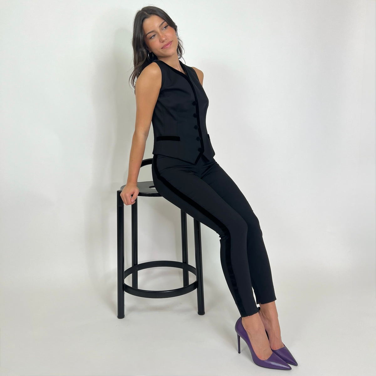 DOLCE & GABBANA Completo gilet e pantaloni nero con dettagli in velluto