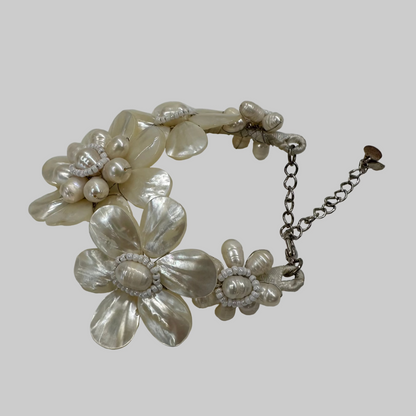 DAMIANA FIORENTINI Bracciale con fiori bianco madreperla