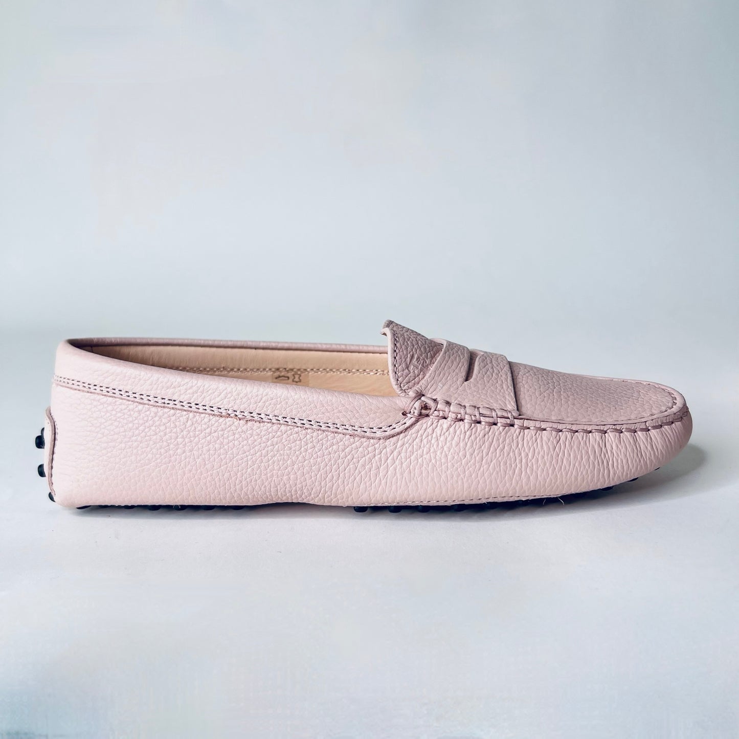 TOD'S Scarpe mocassino in pelle martellata rosa pallido