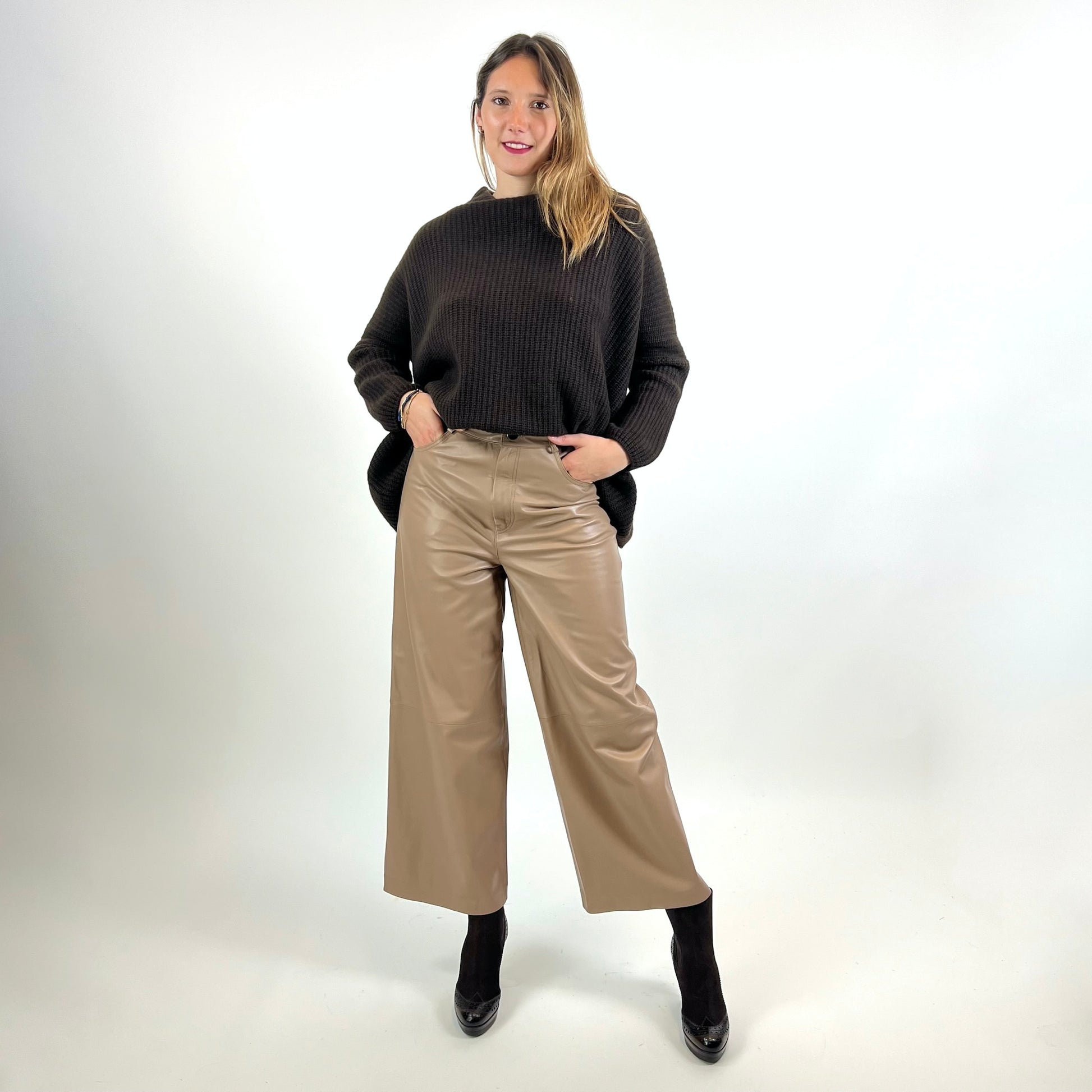 DESA NINETEENSEVENTYTWO Pantaloni in pelle tortora