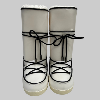 DIOR Moon boot bianco con profili neri