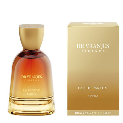 La sublime Eau de Parfum Ambra ha una personalità misteriorsa, dolce e sensuale. Ti avvolgerà nelle sue intense note di ambra, fiori di iris, geranio, labdano e patchouli. Scegli di lasciarti cullare dalle note orientali di legni pregiati e vaniglia del Madagascar.