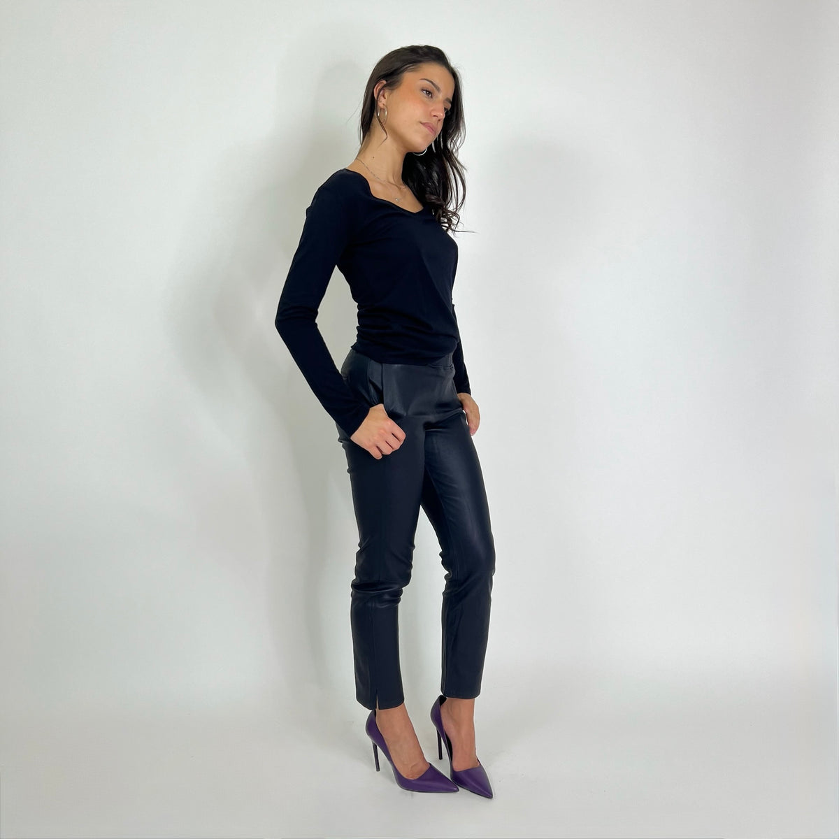 ENES Pantaloni in pelle blu navy