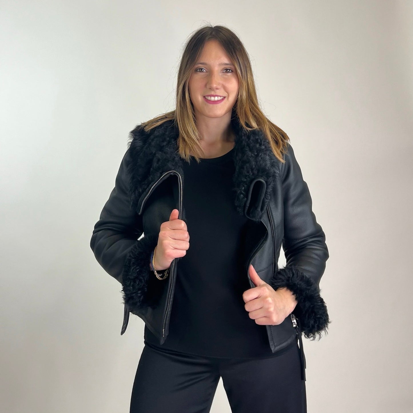 SPORTMAX Montone corto nero