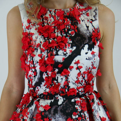 ELISABETTA FRANCHI Abito bianco con fiori rossi in rilievo