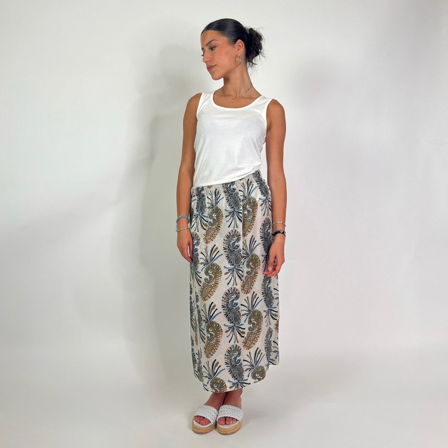 ETRO Gonna lunga in seta fondo chiaro con stampa paisley