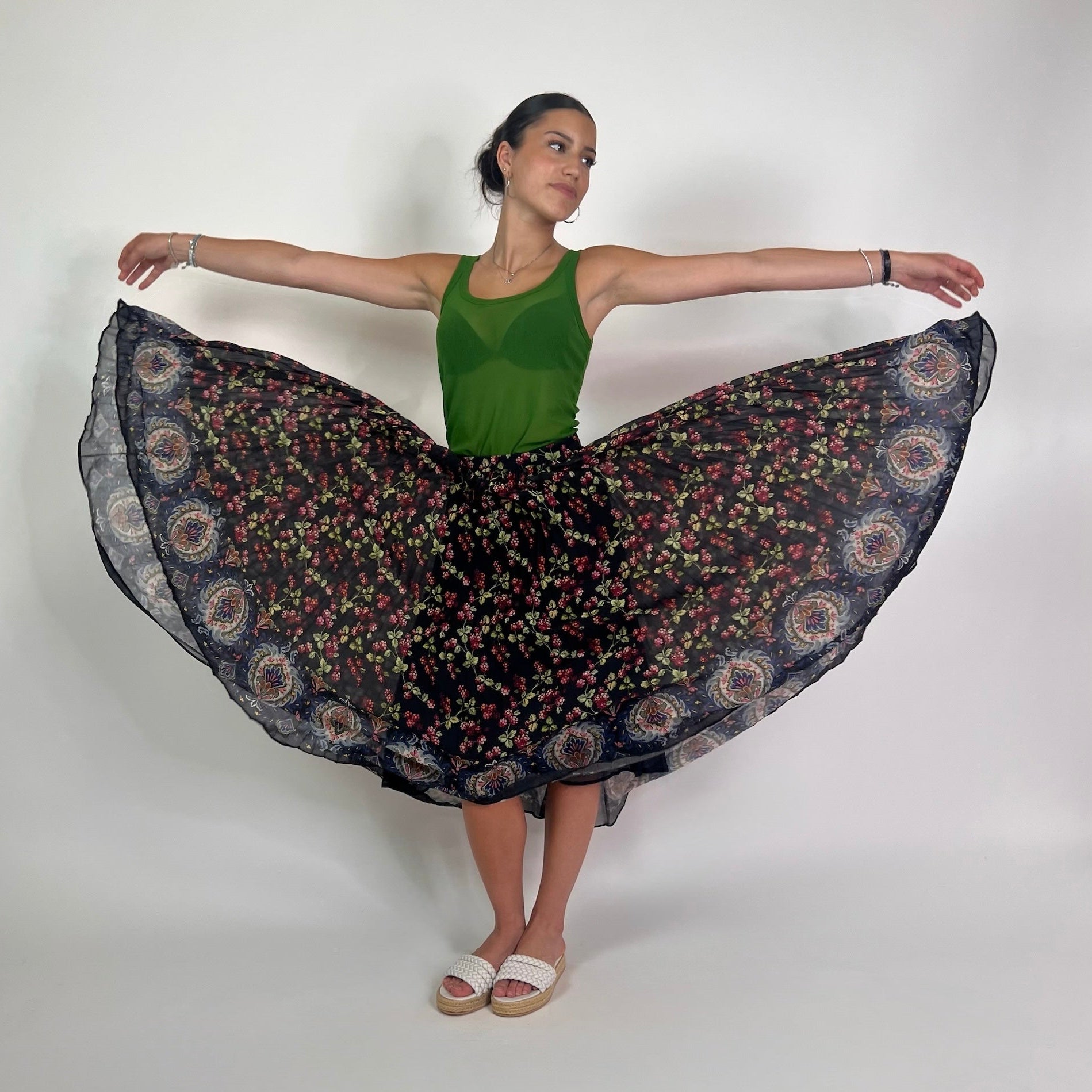 ETRO Gonna lunga in seta plissetata nera con stampa fiori