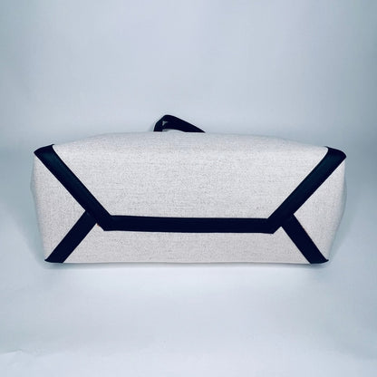 VALENTINO Borsa in canvas naturale con profili neri