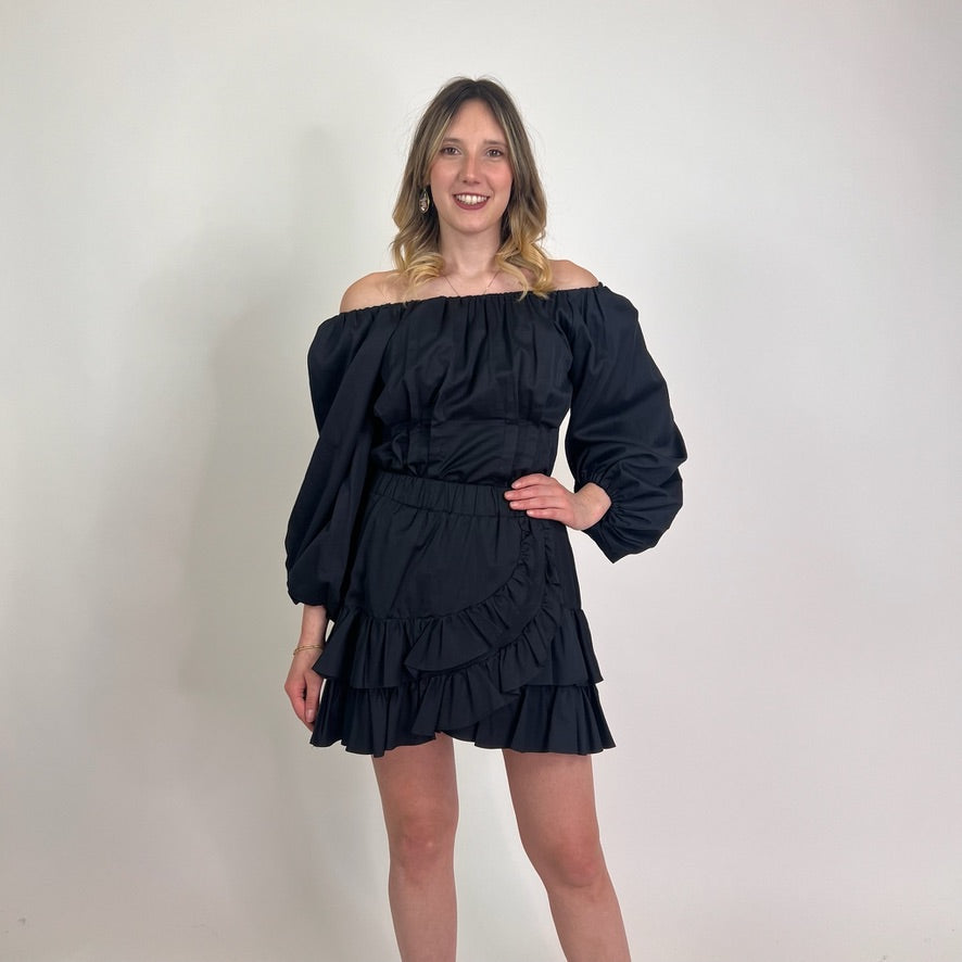 FEDERICA TOSI Completo nero casacca e gonna 