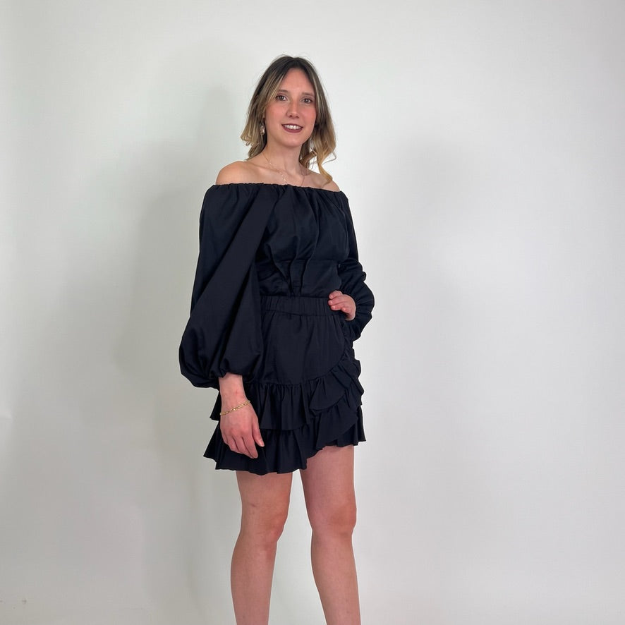FEDERICA TOSI Completo nero casacca e gonna 