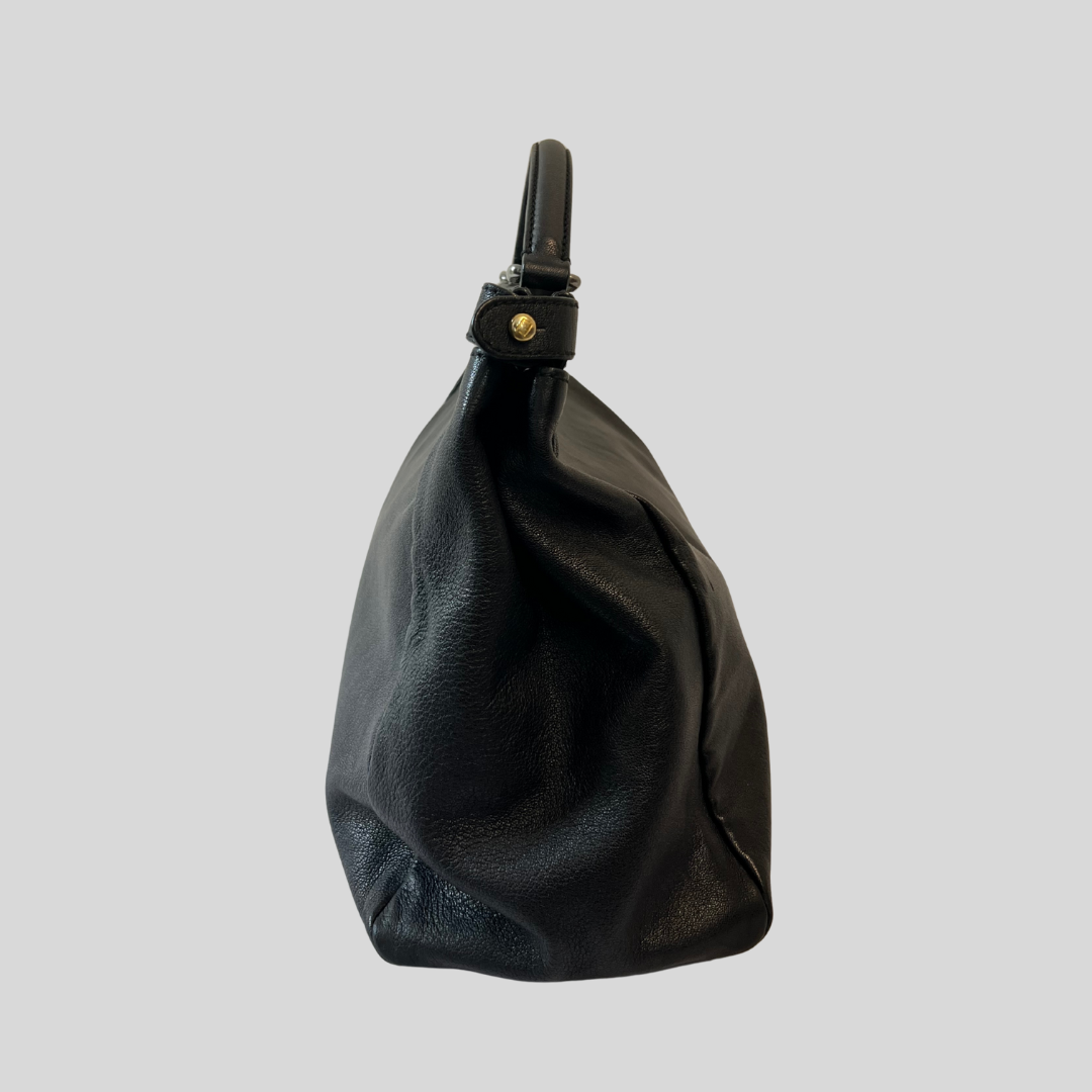 FENDI Borsa Peekaboo grande in pelle nera