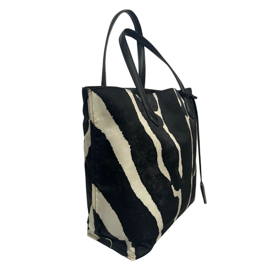FENDI Borsa in nylon zebrata bianca e nera