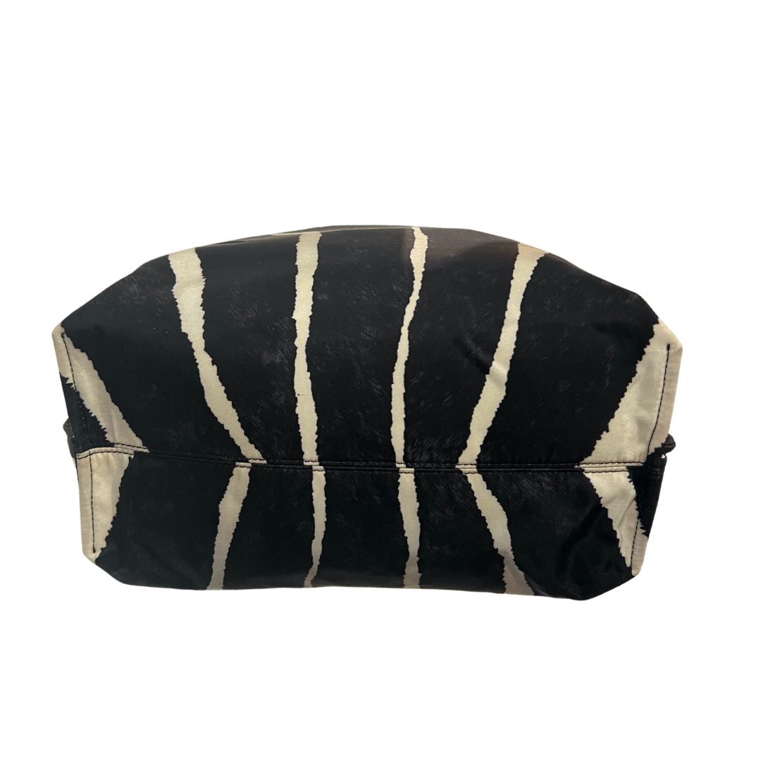 FENDI Borsa in nylon zebrata bianca e nera