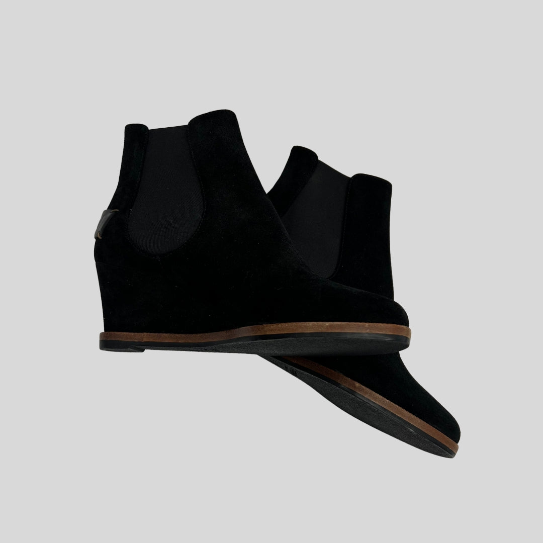 FENDI Scarpa stivaletto scamosciato pelle nera