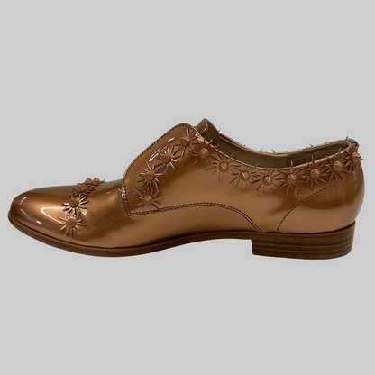 FRATELLI ROSSETTI Scarpa mocassino in pelle verniciata nude bronzo con borchie