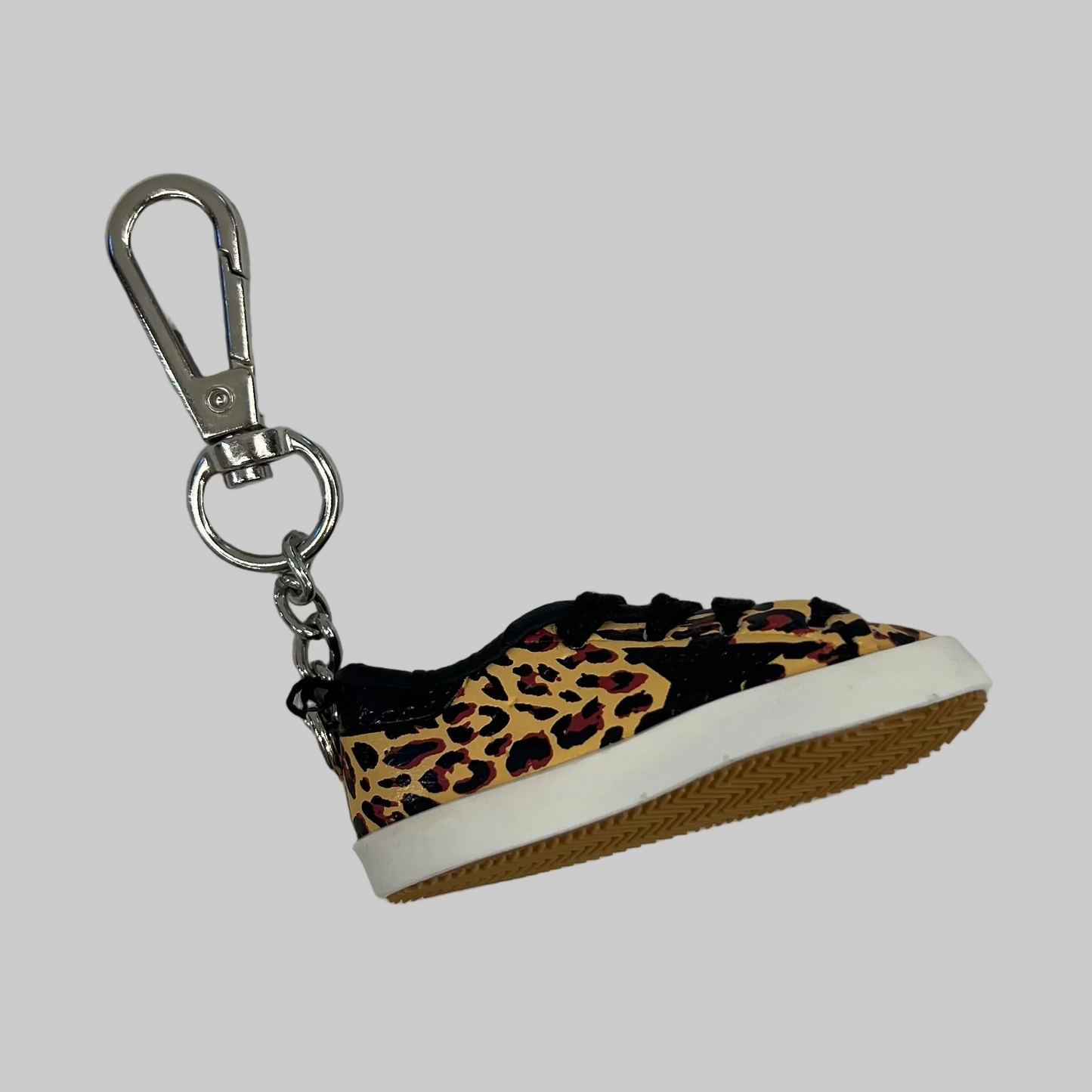GOLDEN GOOSE Borsa in pelle bianca con stella e charm