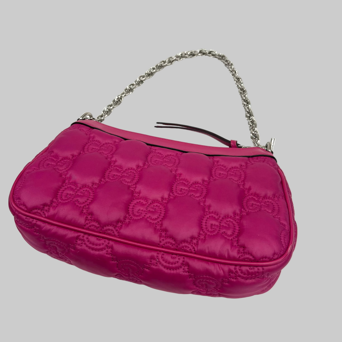 GUCCI Borsa in tessuto trapuntato fucsia logata