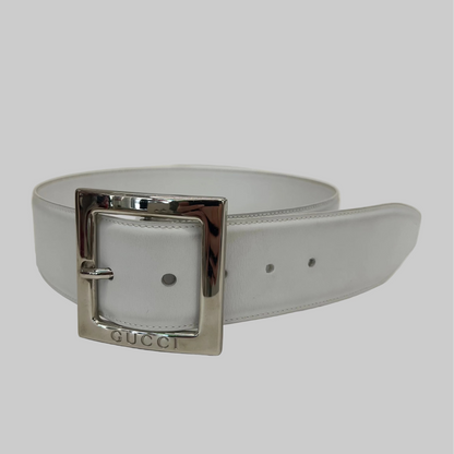 GUCCI Cintura in pelle bianca fibbia quadrata argento