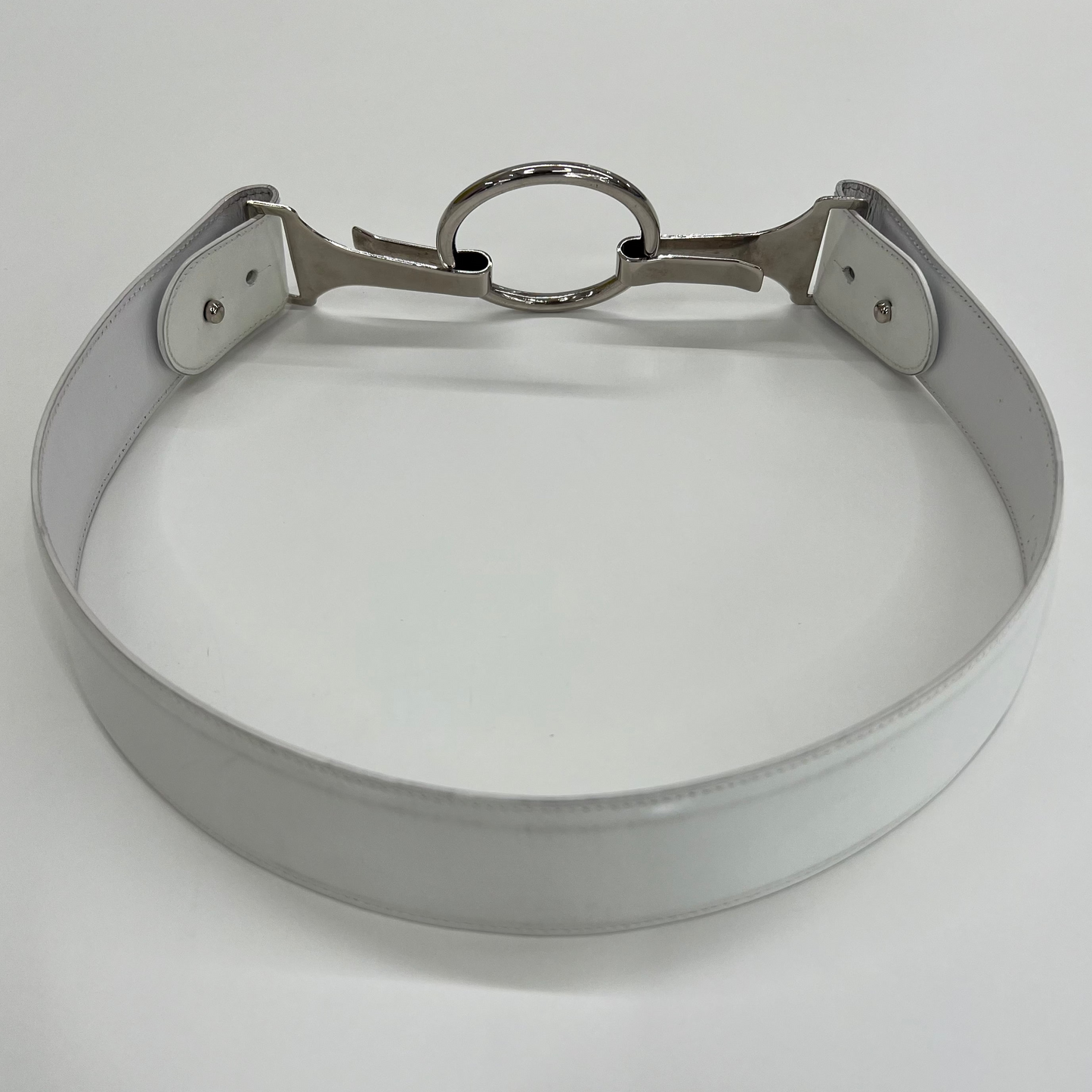 GUCCI Cintura in pelle bianca liscia con fibbia argento