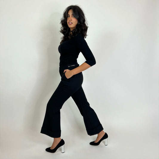GUCCI Pantalone nero in lana con staffe su punto vita